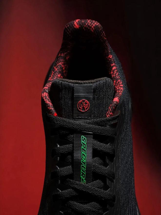 项攀登入围2025年金冰镐奖 犀牛说AG真人平台长假多地徒步遇险；中国四(图28)