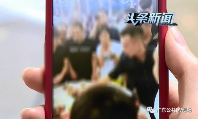 婚礼上遭众男子按倒在地非礼被伸进衣服乱摸……AG真人国际太过份了！从化女仔注意！一伴娘在(图6)